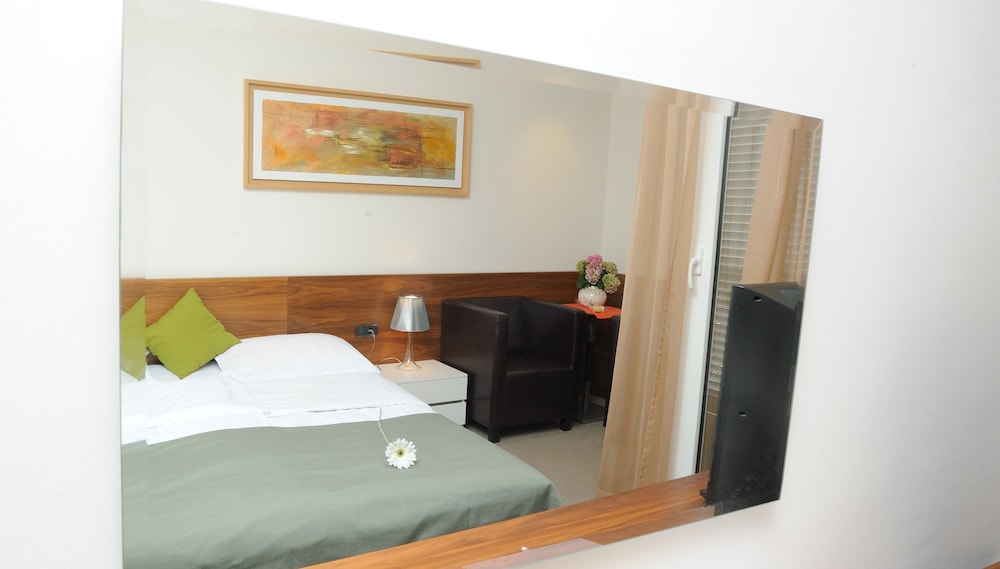 Hotel Vrilo - Adults Only 6/24
