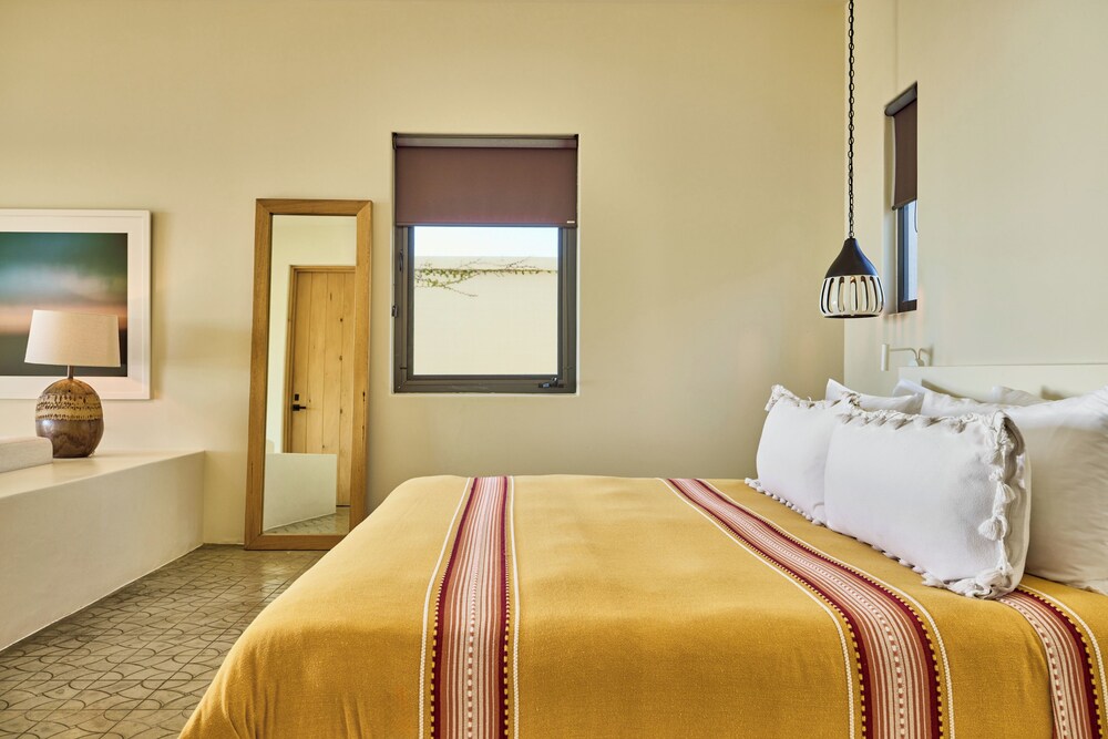 Studio, King Bed, Ocean View, Plunge Pool