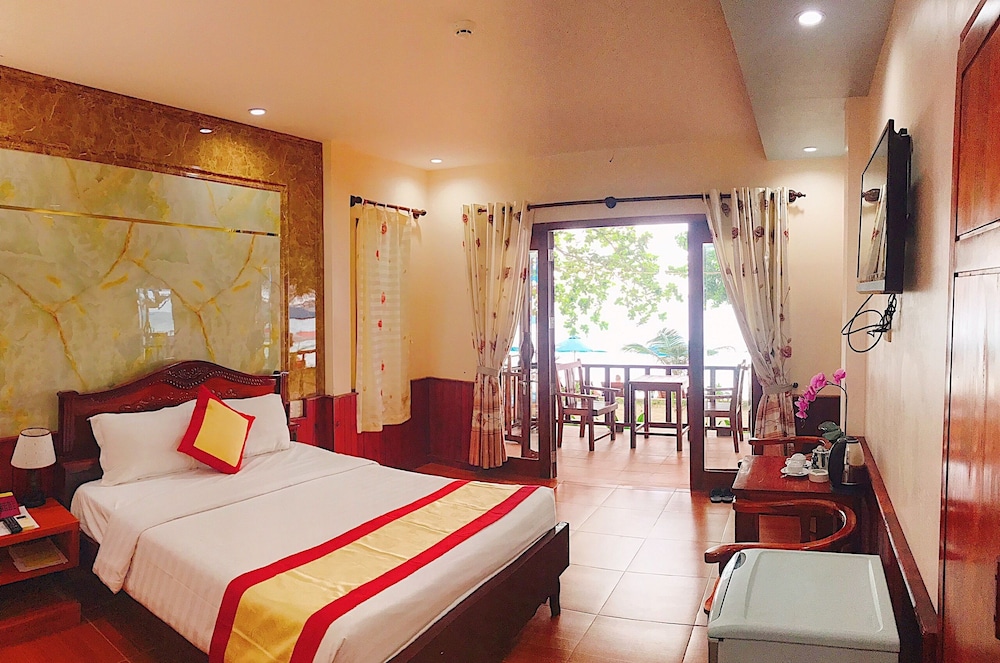 Orange Resort 36/82