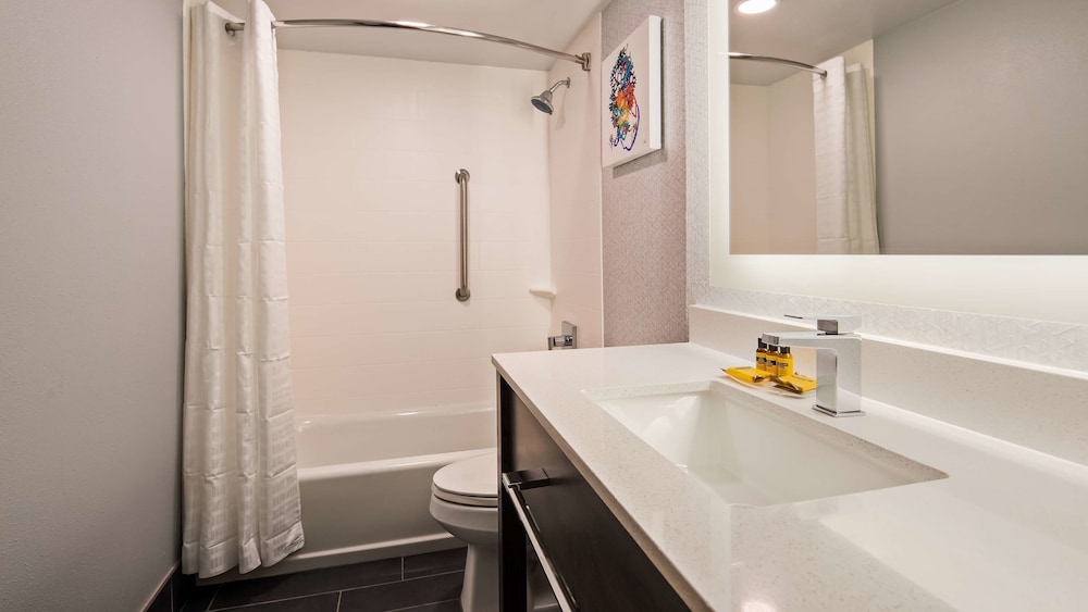 Best Western Plus Daytona Inn Seabreeze Oceanfront 23/47