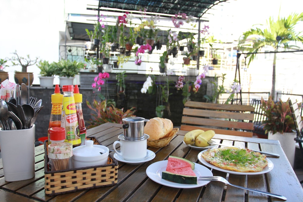 Ngoc Minh Hotel 52/69