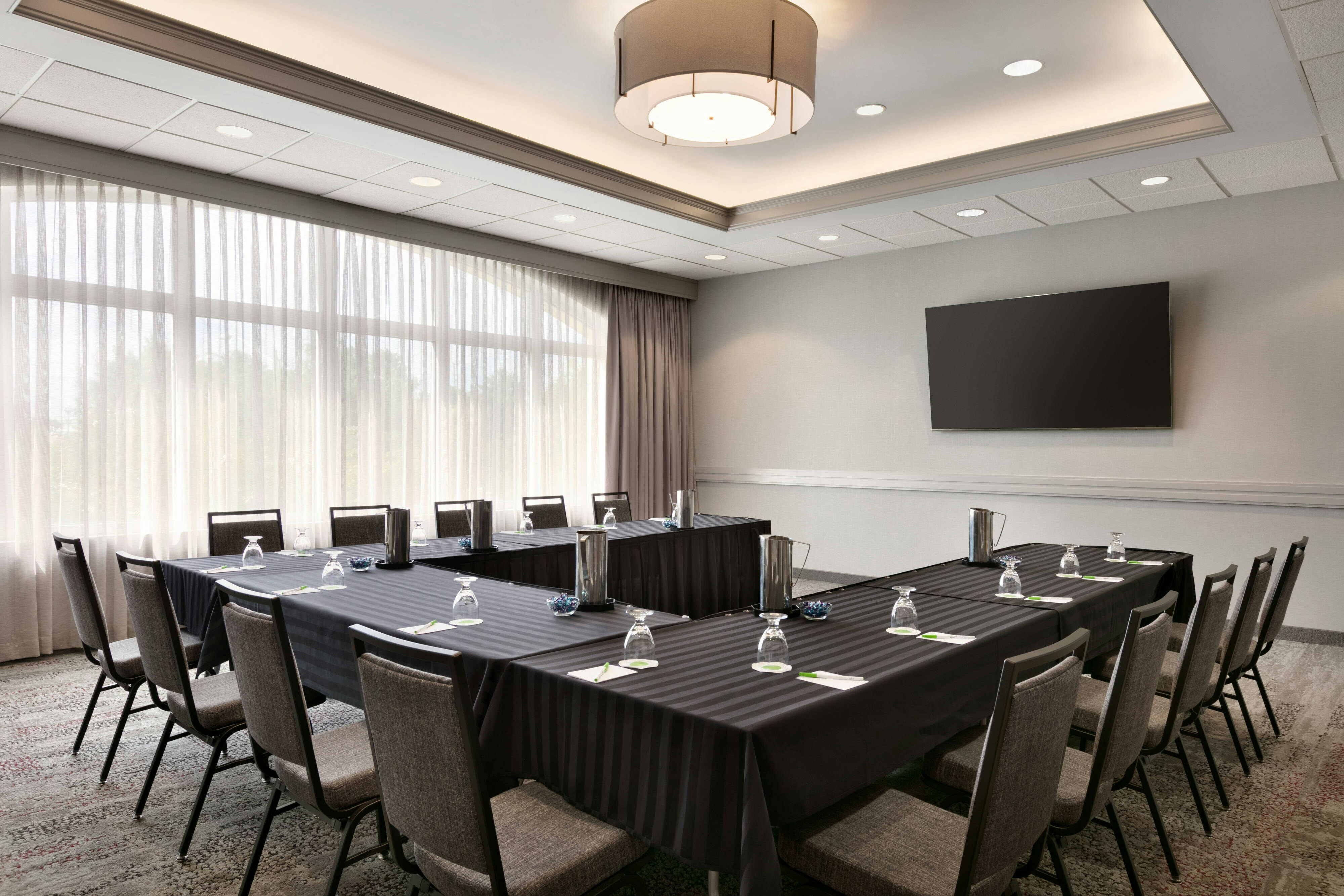 Courtyard by Marriott Tysons McLean 14/22