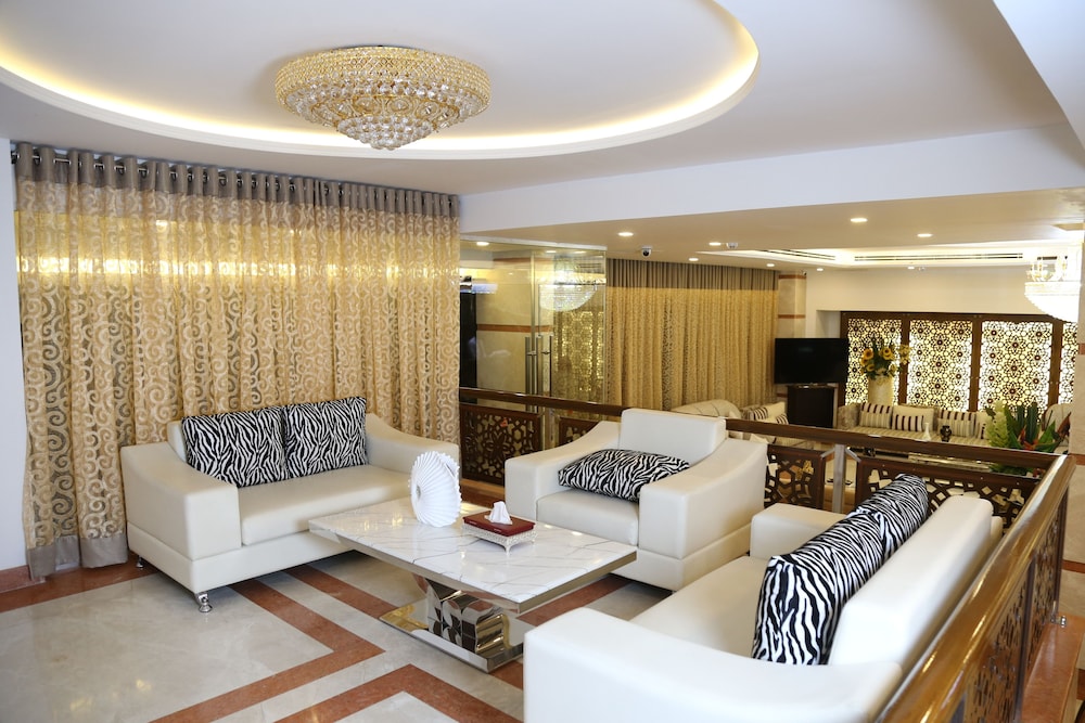 MARINO ROYAL HOTEL 40/63