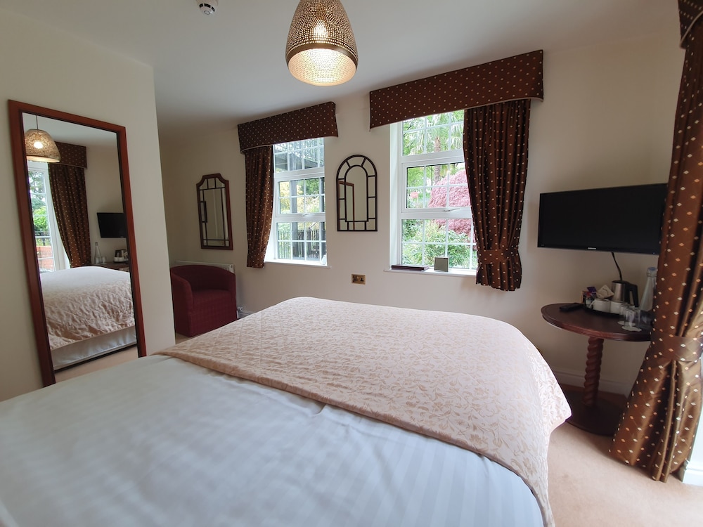 STANDARD, DOUBLE BED