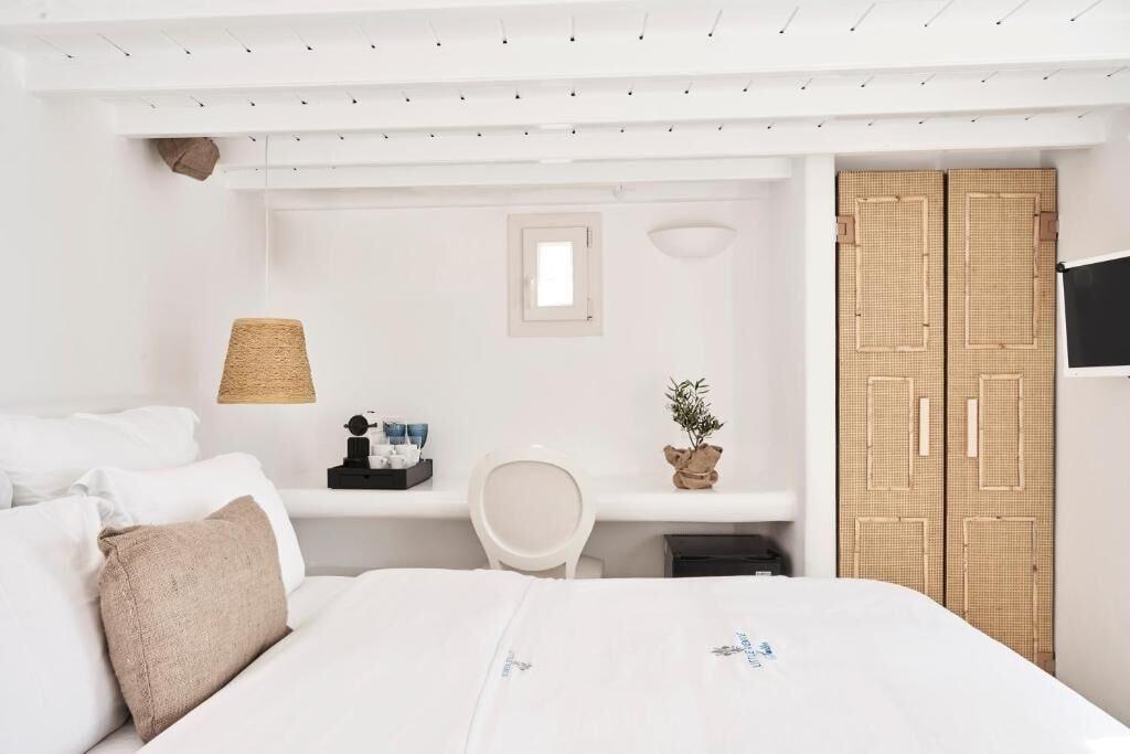 Junior Suite, Sea View, Outdoor Jetted Tub، Little Venice Suites 2/6