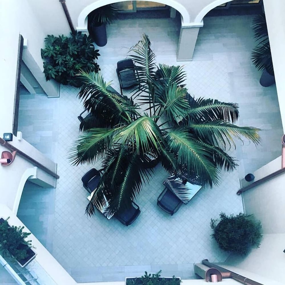 Regina Simius Hotel 3/50