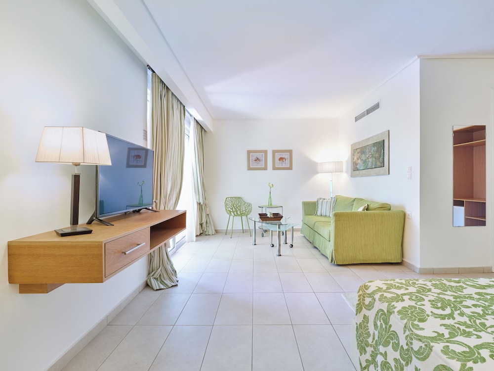 Kinetta Beach Resort Spa 8/56
