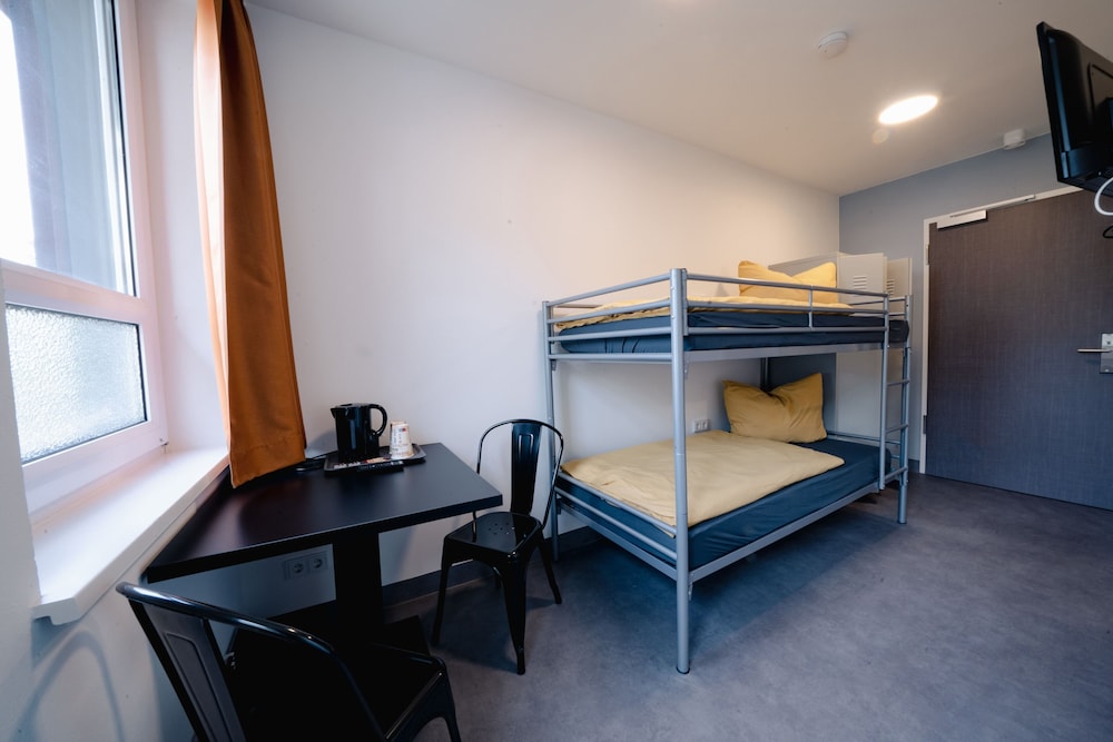 NEOHOSTEL BERLIN 28/50