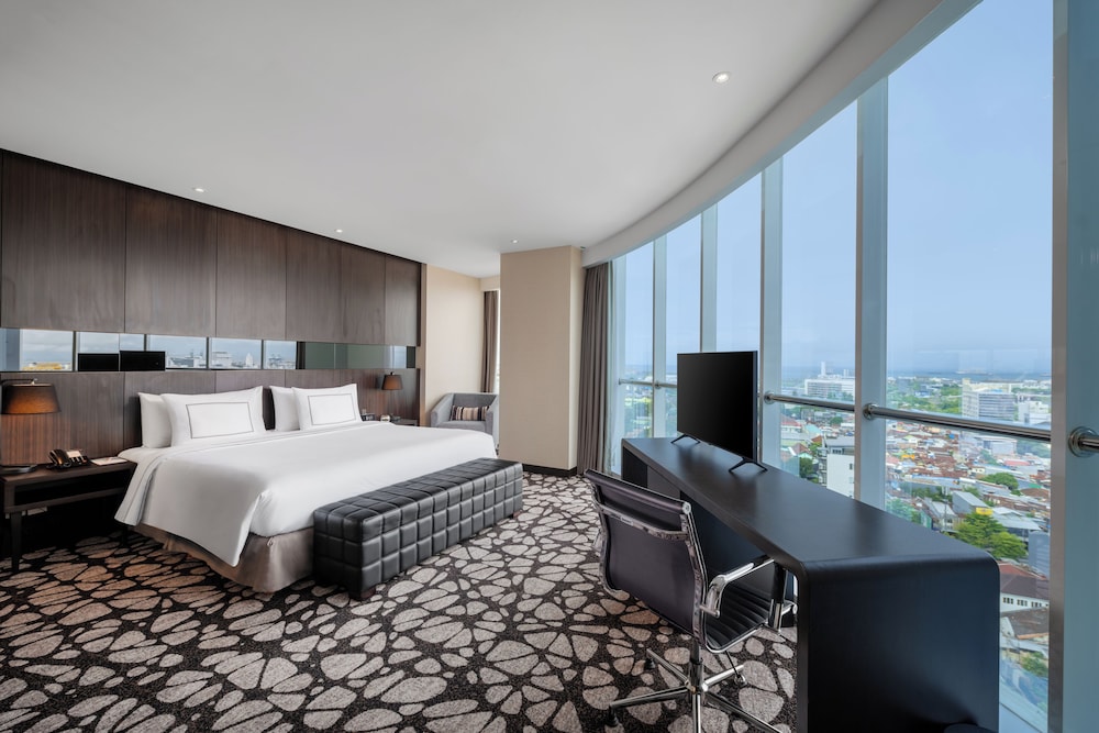 MELIA MAKASSAR 19/73
