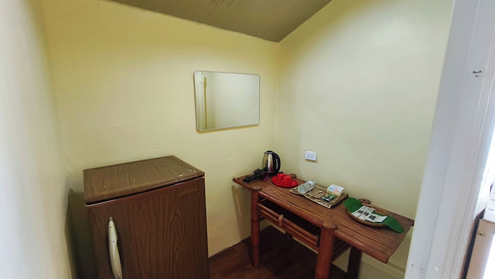 Paree Hut Resort Koh Sichang 39/43