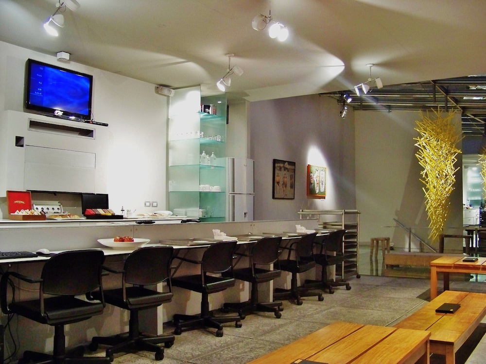 Design Ce Hotel De Diseno 68/74