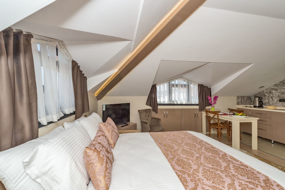 Gen Suites 6/50