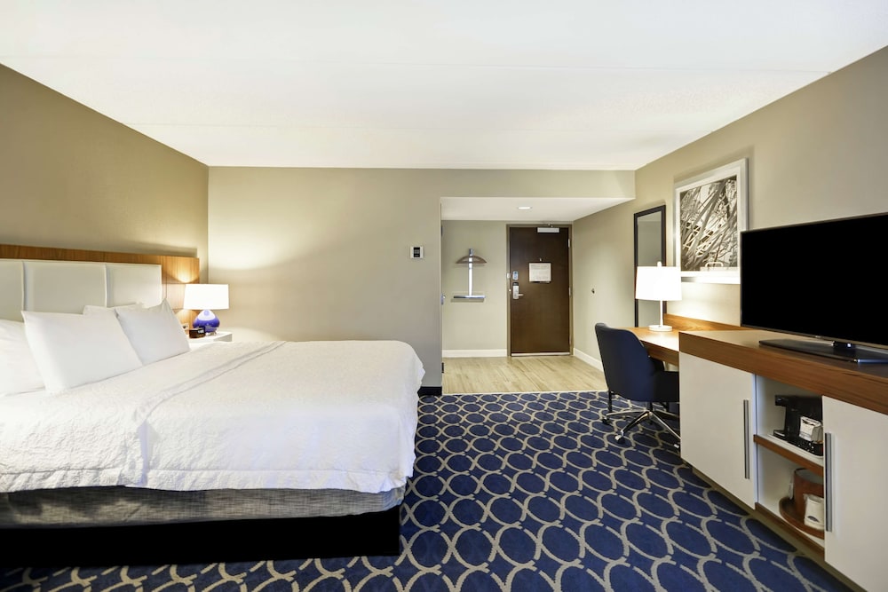 Hampton Inn Auburn 12/40