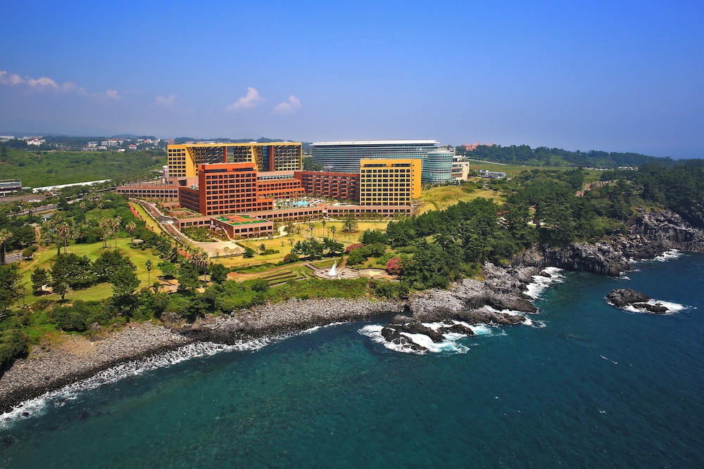 Jeju Booyoung Hotel & Resort 44/54