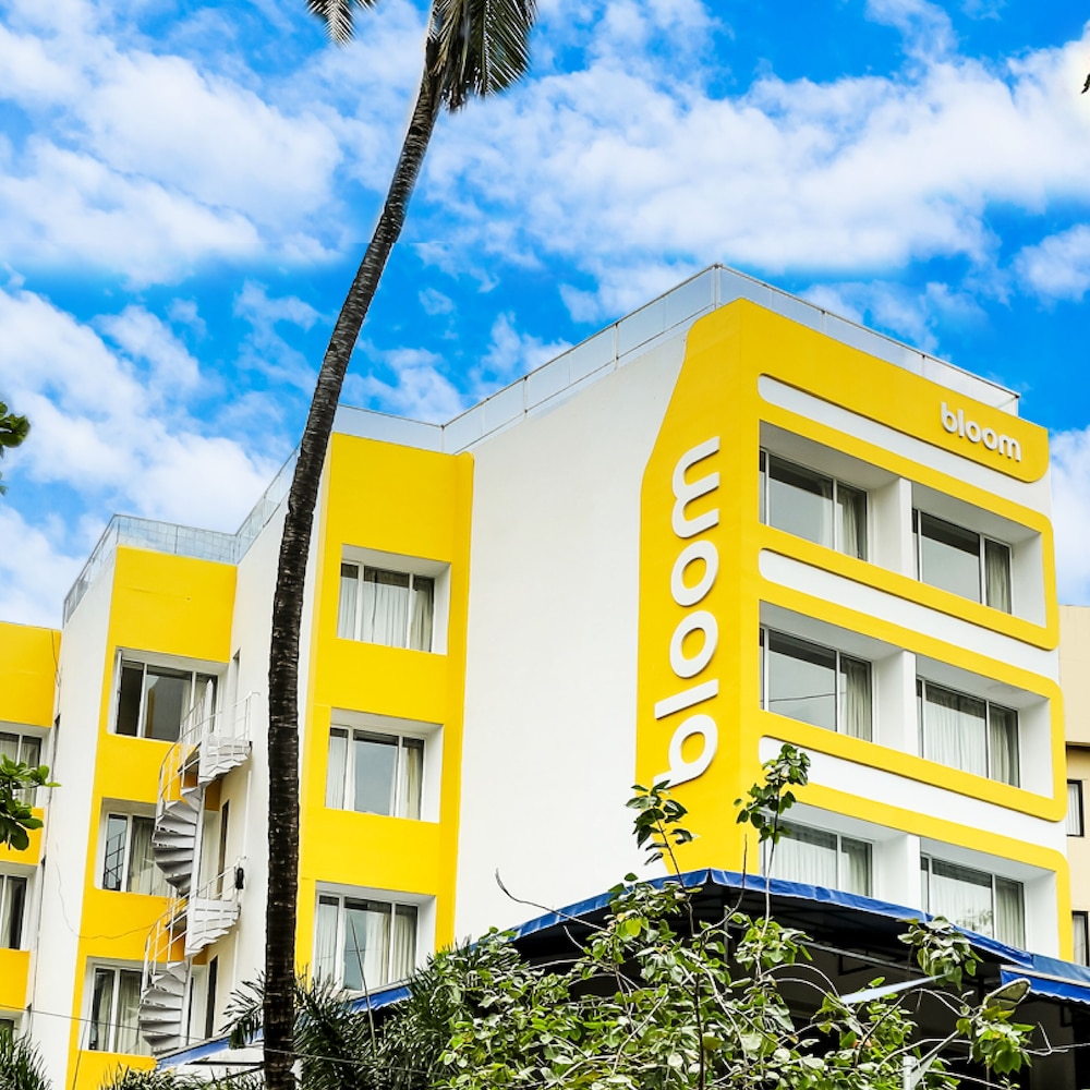 Bloom Hotel - Juhu in MUMBAI