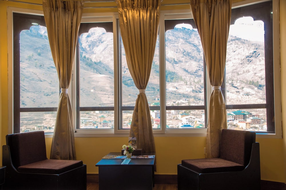 Bhutan Silverpine Resort 40/50