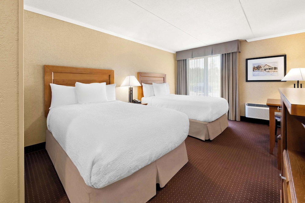 غرفة قياسية بسريرين مزدوجين، Best Western Plus Norwester Hotel and Conference Centre 3/8
