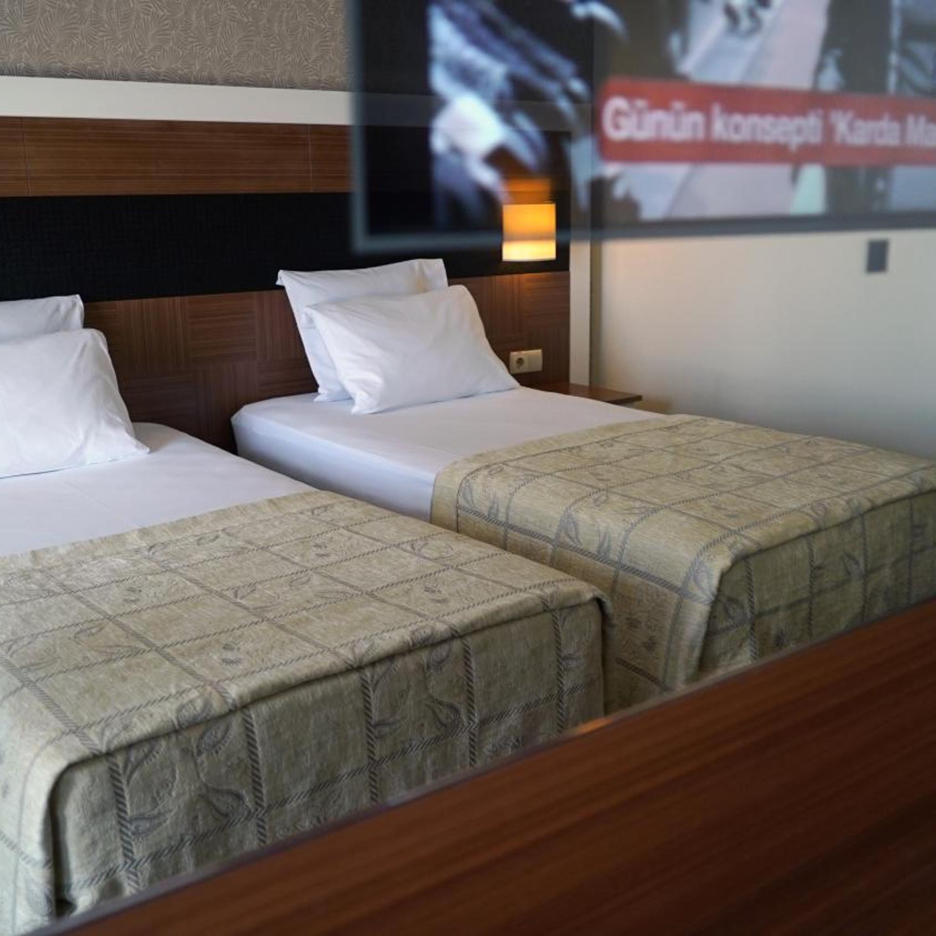 Room, Triple, Side Sea View