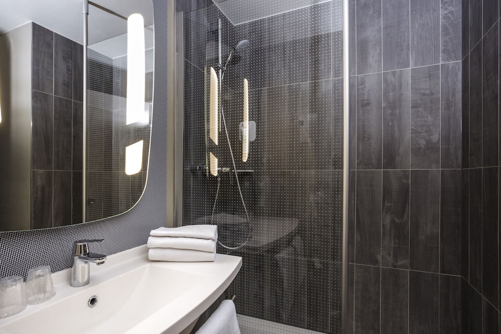 Ibis Antibes Sophia Antipolis 47/50