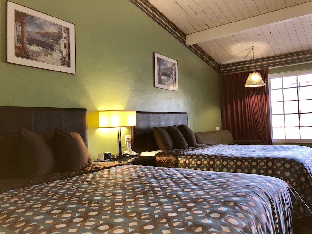 Stardust Inn 12/42