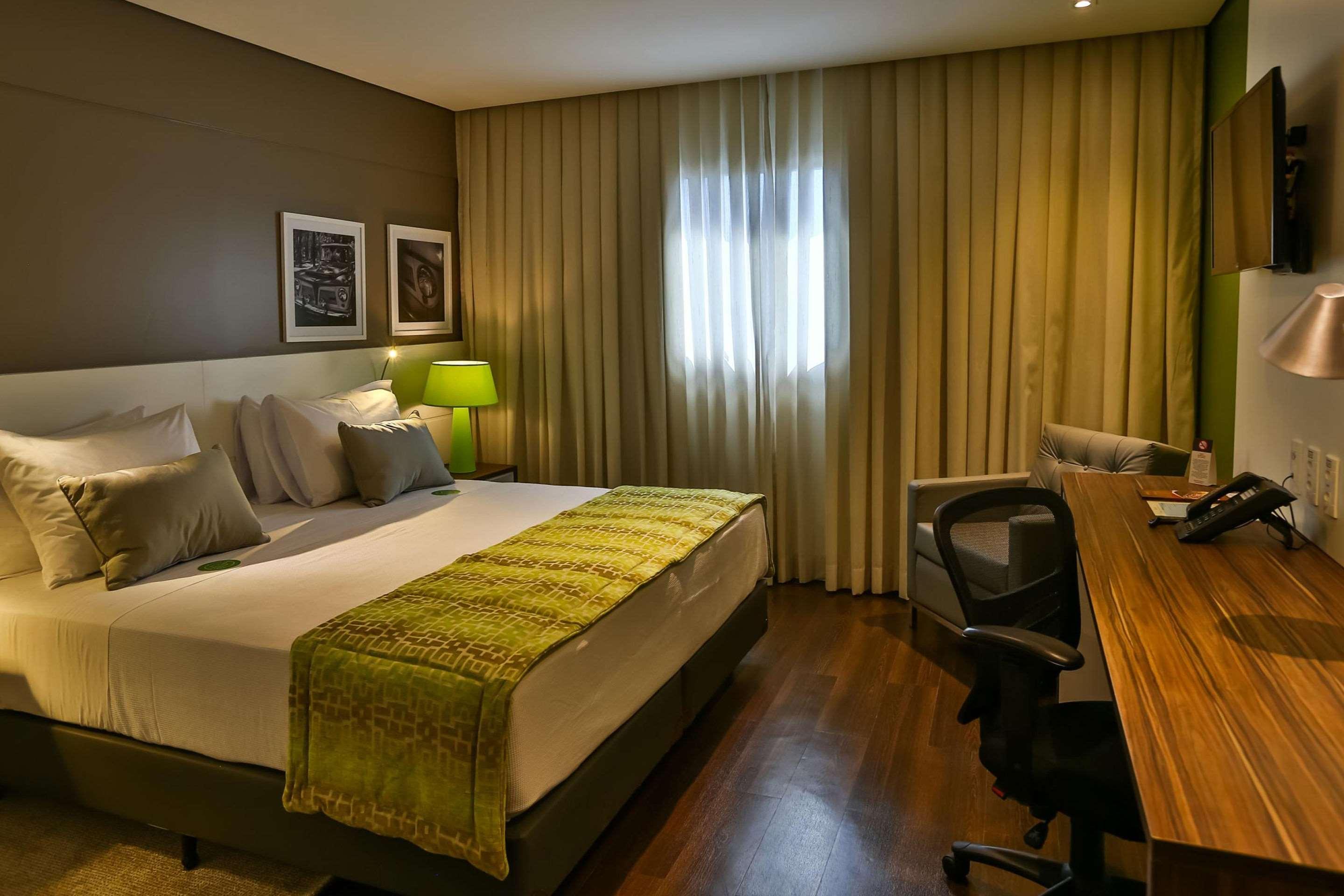 UPGRADE, SUITE, KING BED