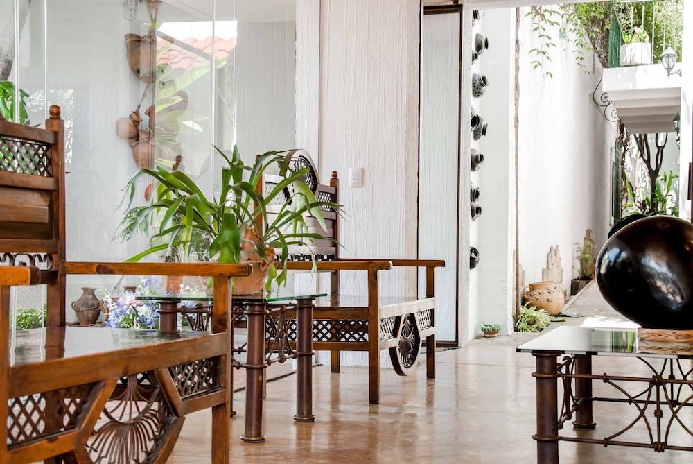 Hotel Boutique Casa los Cantaros 27/50