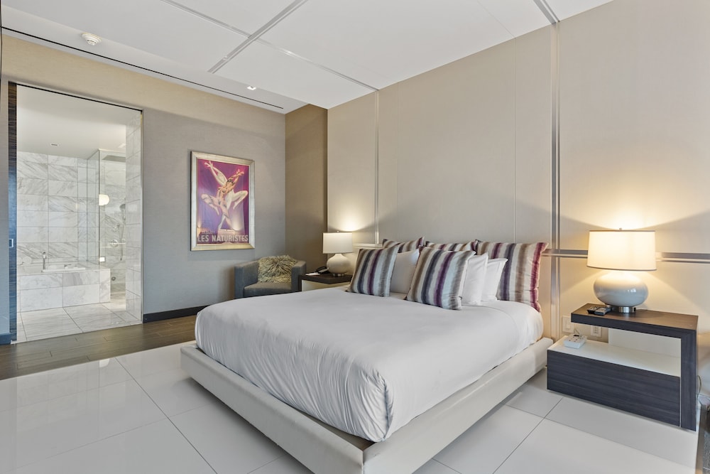 StripViewSuites at Palms Place 19/79
