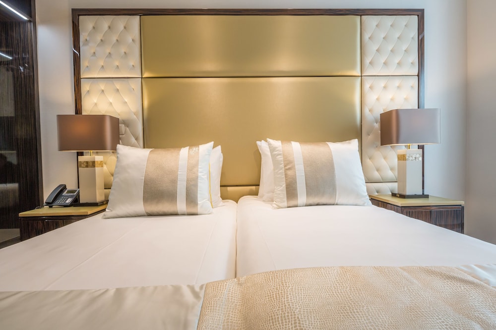 Meraprime Gold Design Hotel 36/57