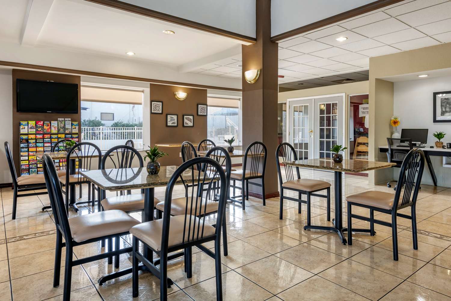Quality Inn Zephyrhills-Dade City 10/17