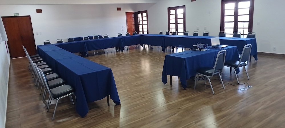 Astron Associado Cristal Palace Hotel 47/56