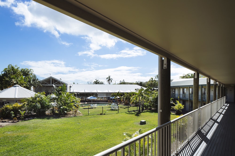 MERCURE TOWNSVILLE 10/61