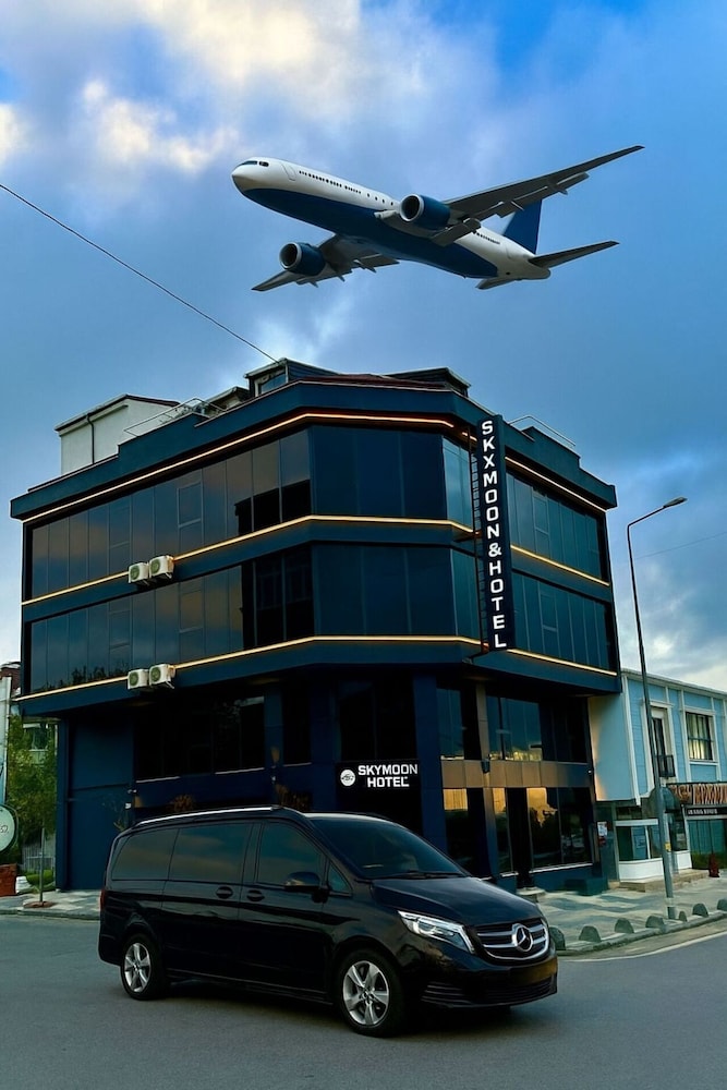 Skymoon Istanbul Airport Hotel 1/36