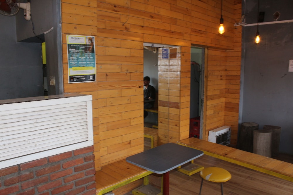 HOTEL STAY INN 40/50