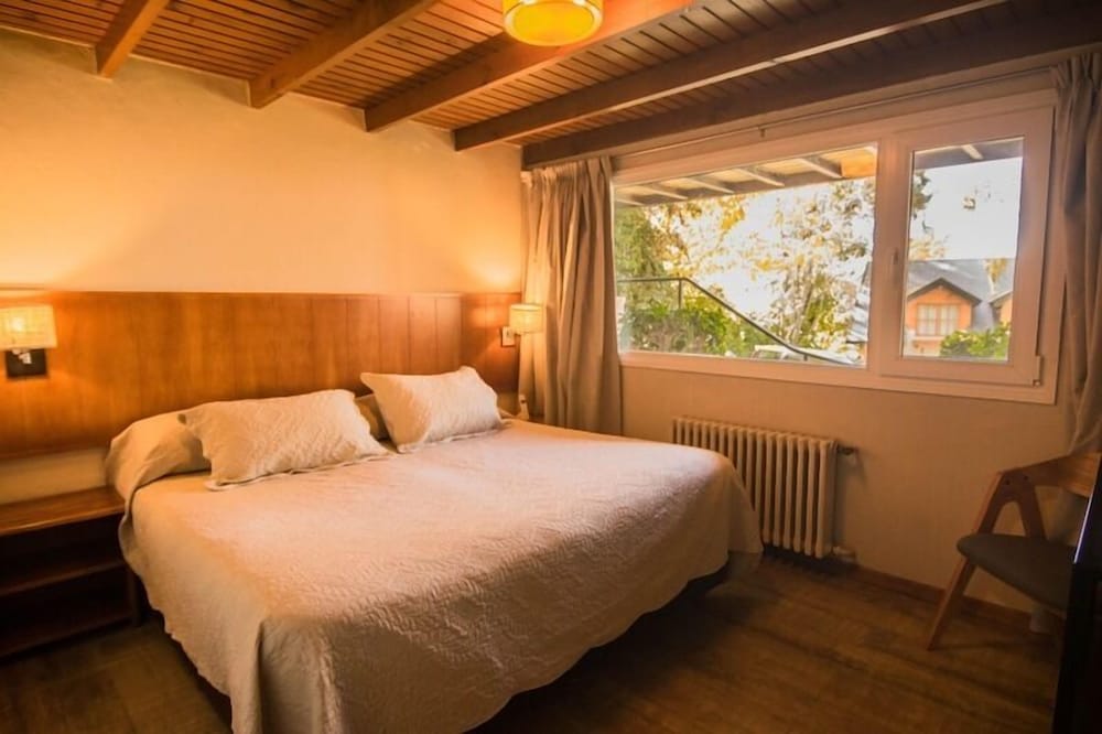 1 BEDROOM, CABIN