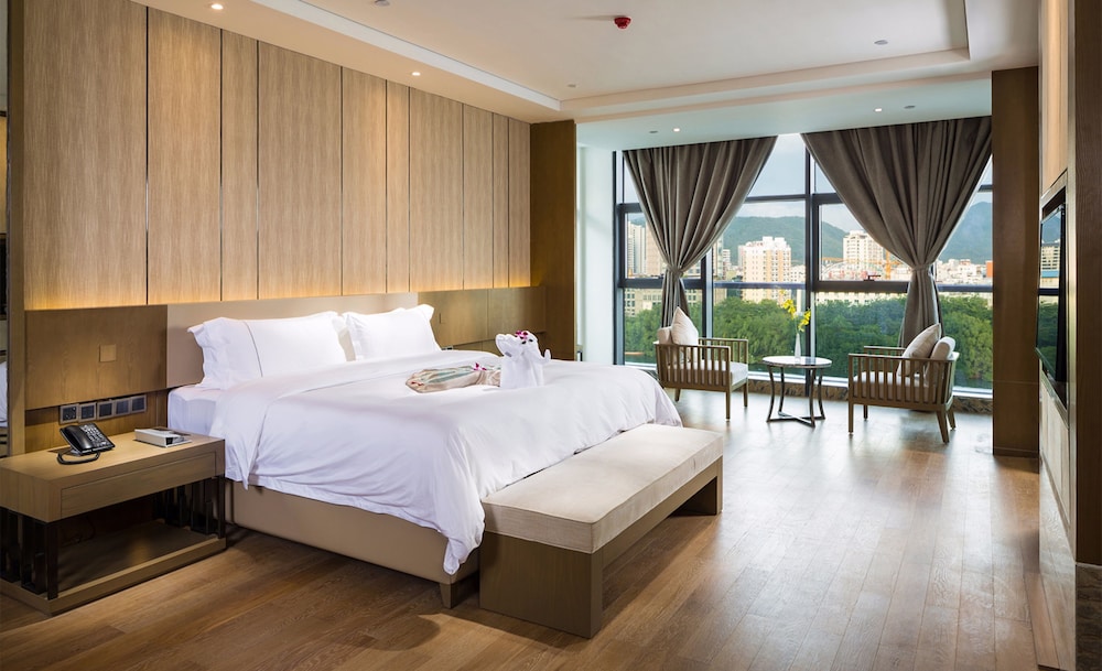 Sanya Shuang Da International Hotel 3/21