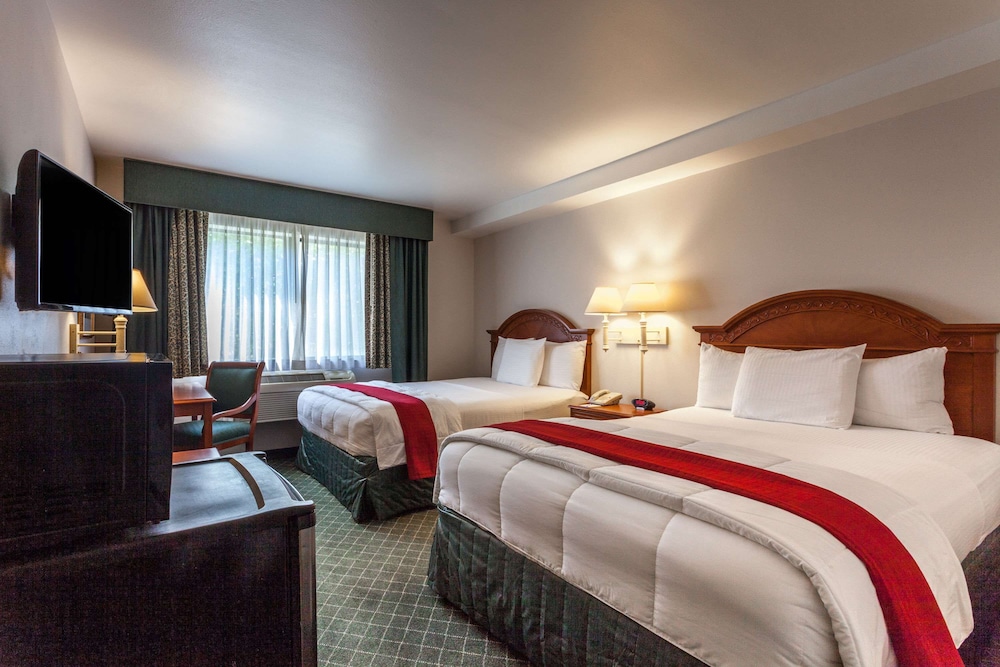 Baymont By Wyndham Bellingham 4/16