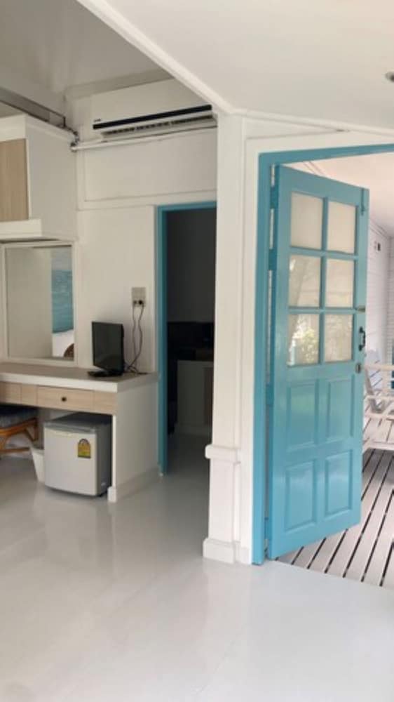 Sand Sea Beach Resort 30/46