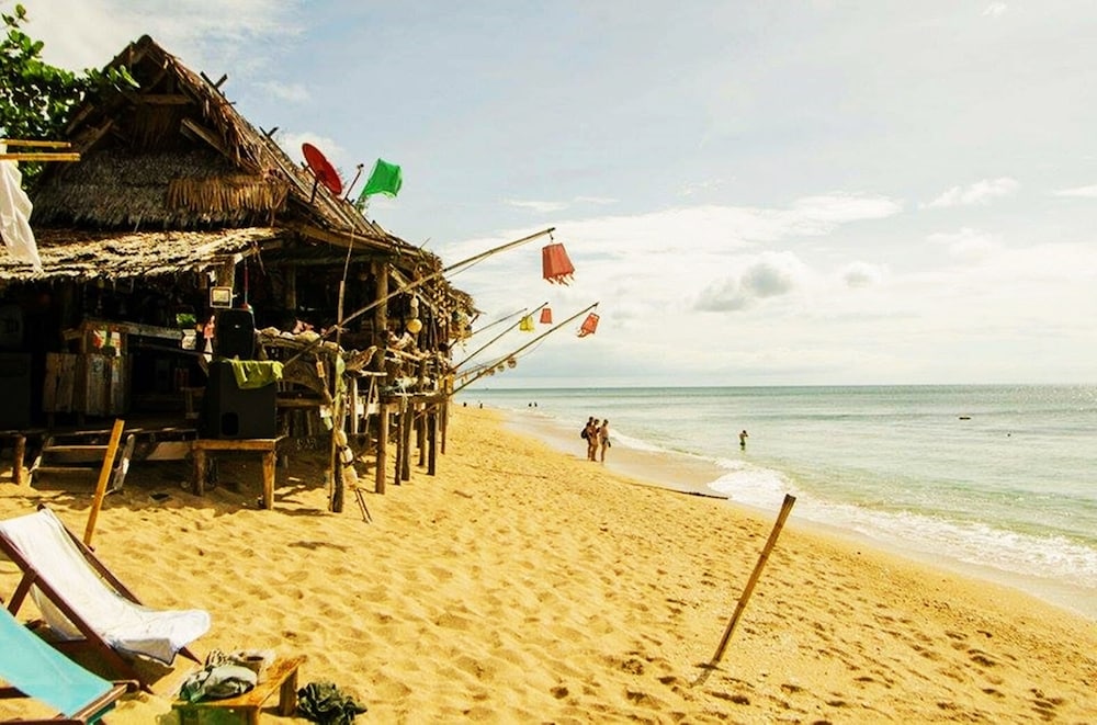 Lanta New Beach Bungalows 36/50