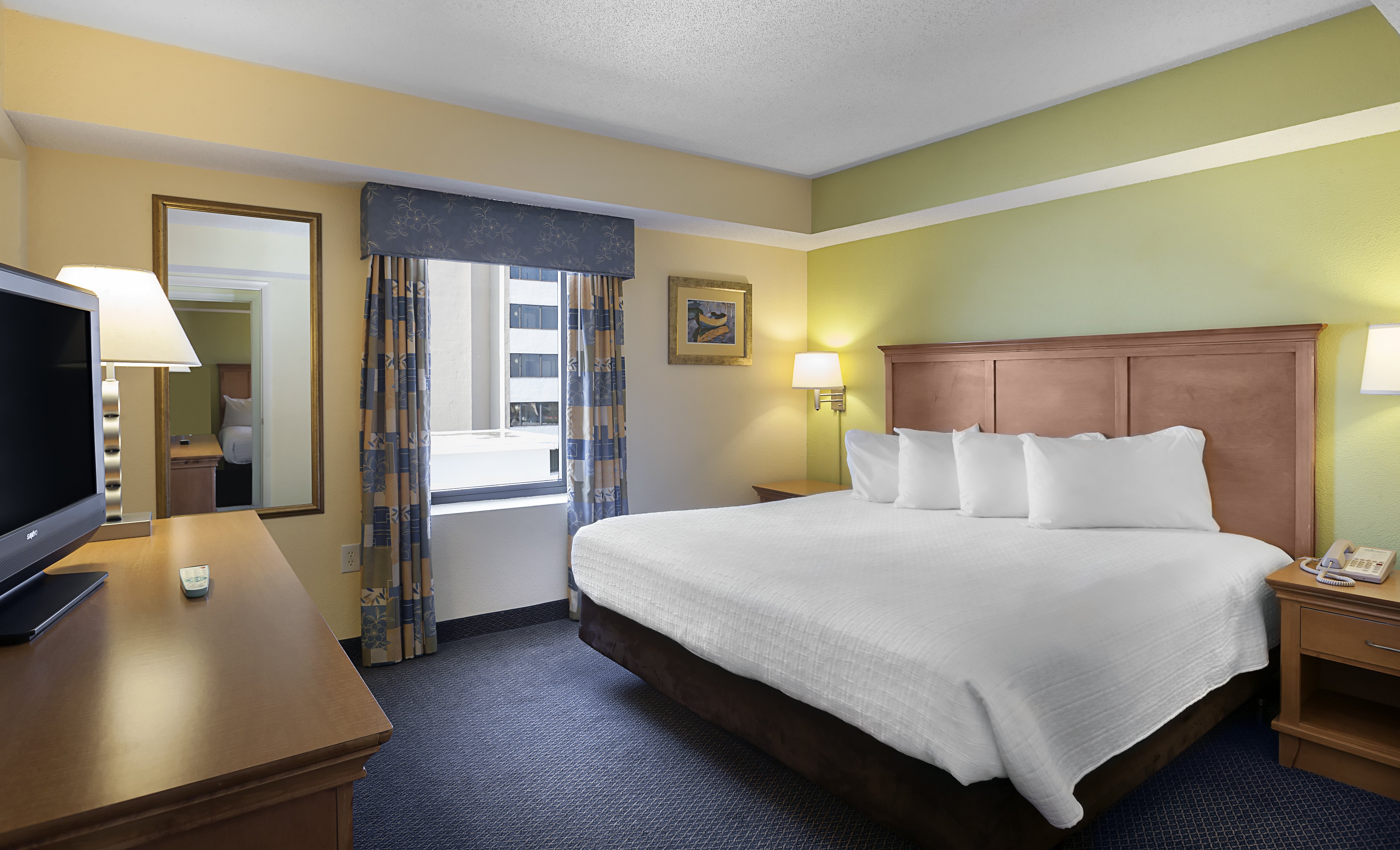 Breakers Resort 35/80