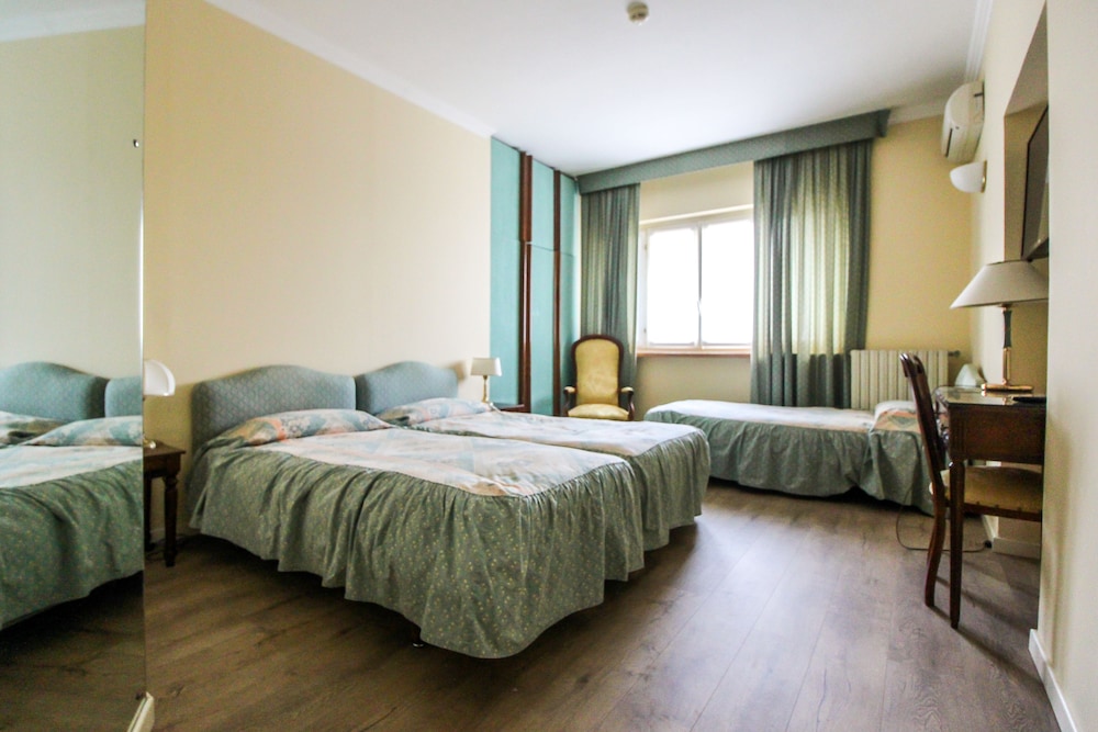 Hotel Moderno 12/50
