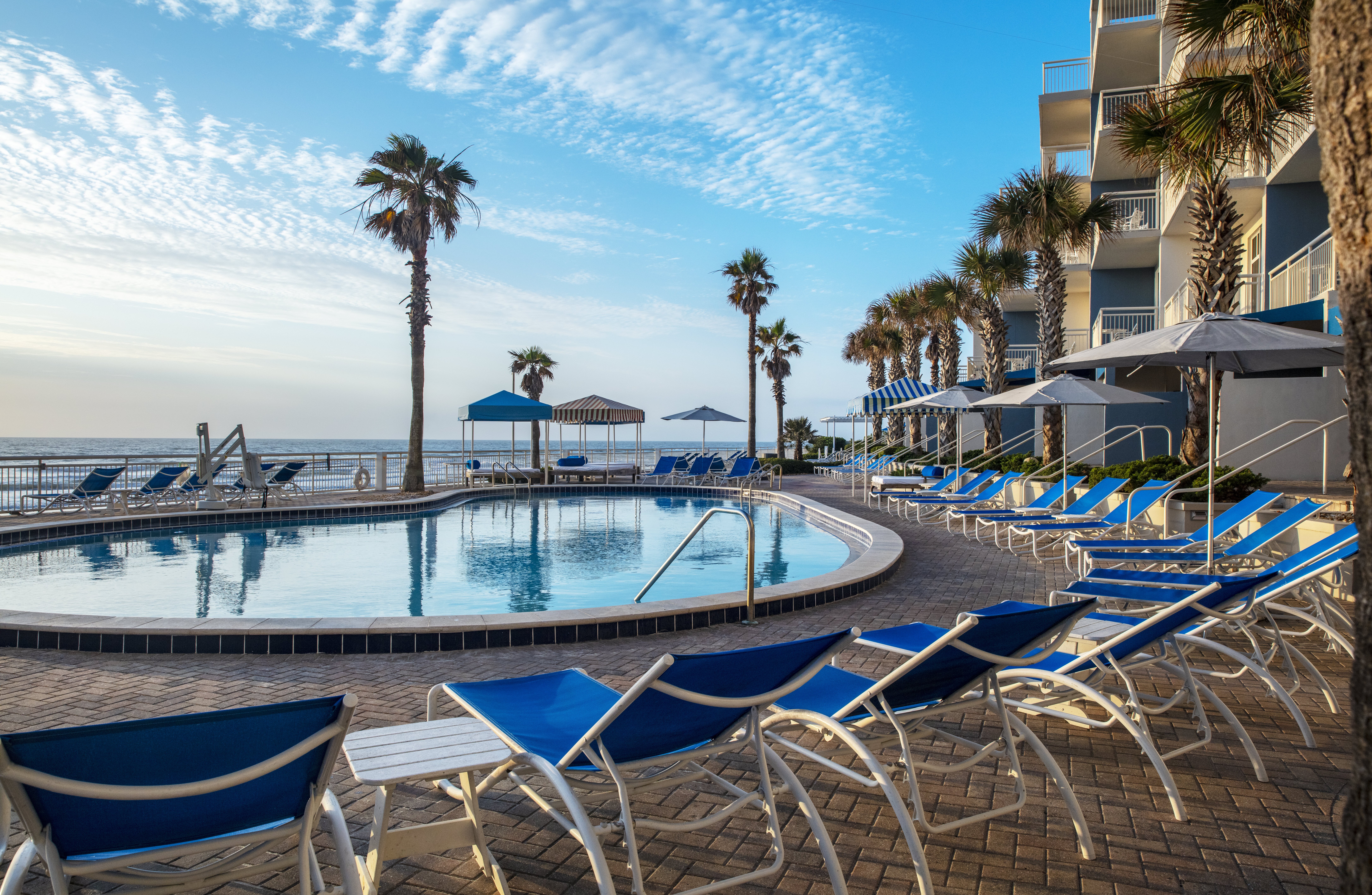 The Shores Resort Spa 62/69