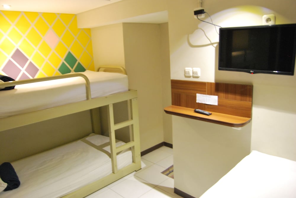 Subwow Hostel 38/40