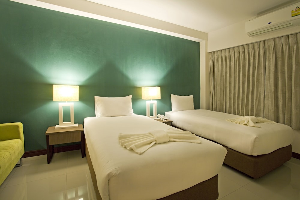 Wiz Hotel 13/31