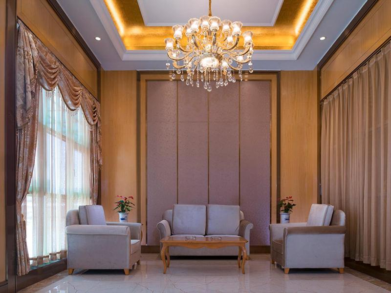 Venus International Hotel Shenzhen Gongming Square Metro Station Tianhong Branch 13/18