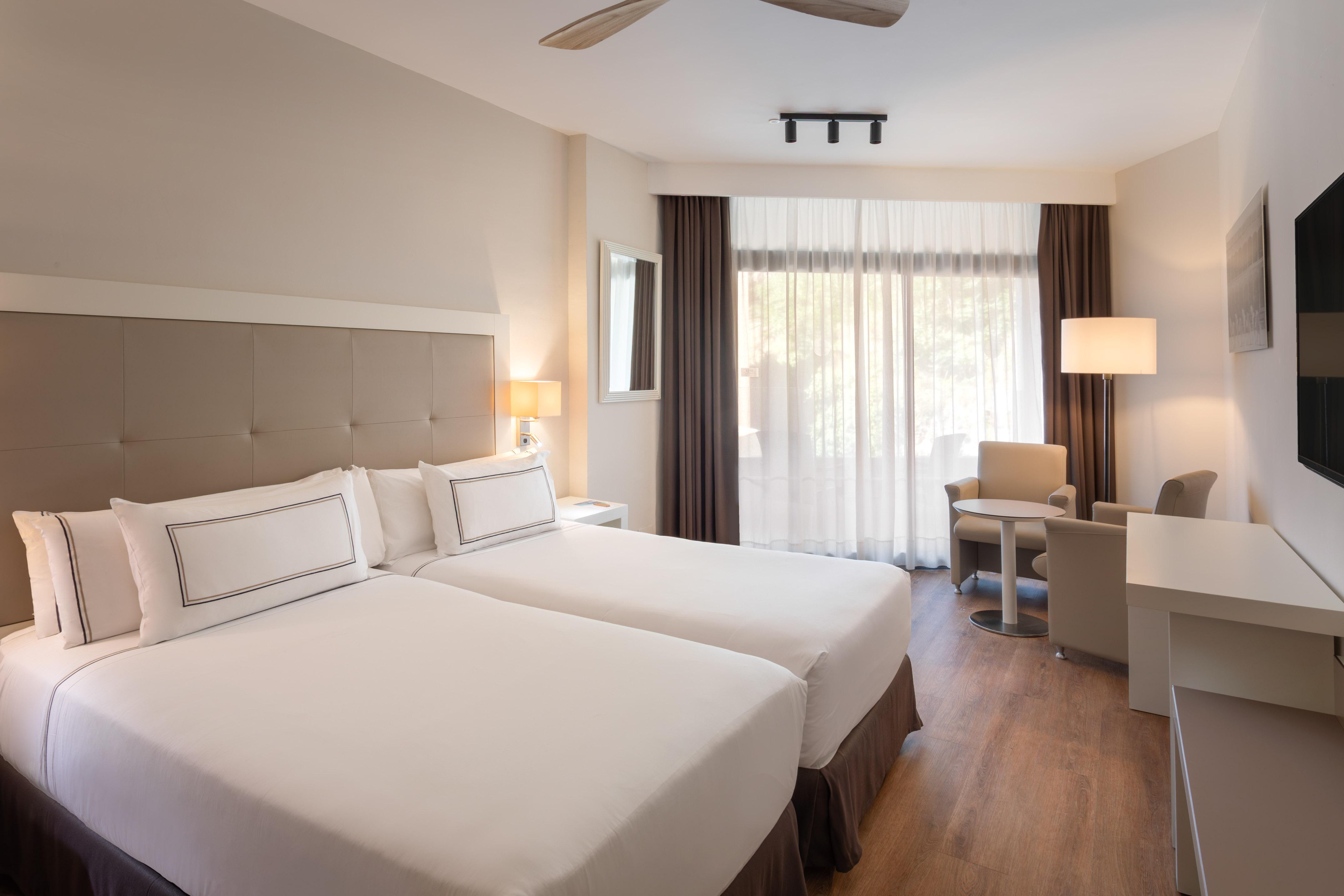 Classic, Double Bed, Sea View, Balcony or Terrace