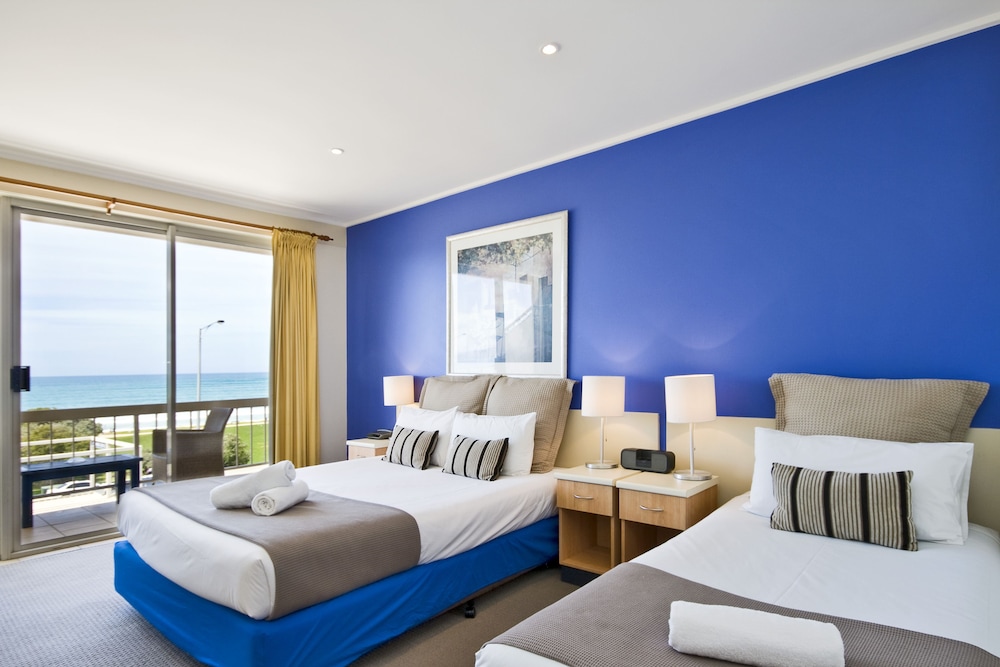 Hotel Sandridge Motel And Lornebeach Apartments 24/58
