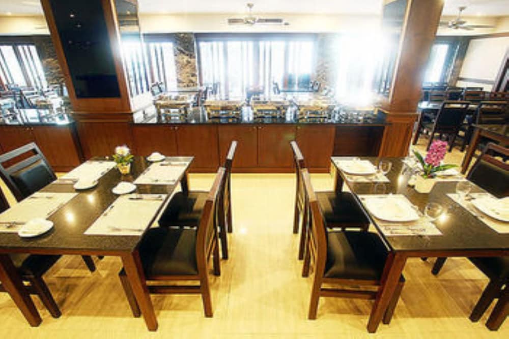 restaurant cafeteria