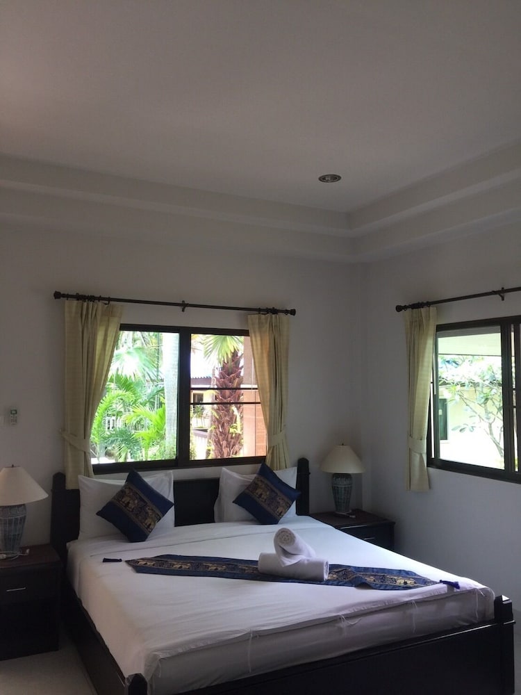 Naya Bungalow 33/65