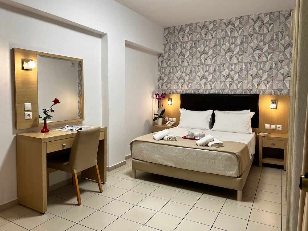 Caravel Apartment Hotel 6/44