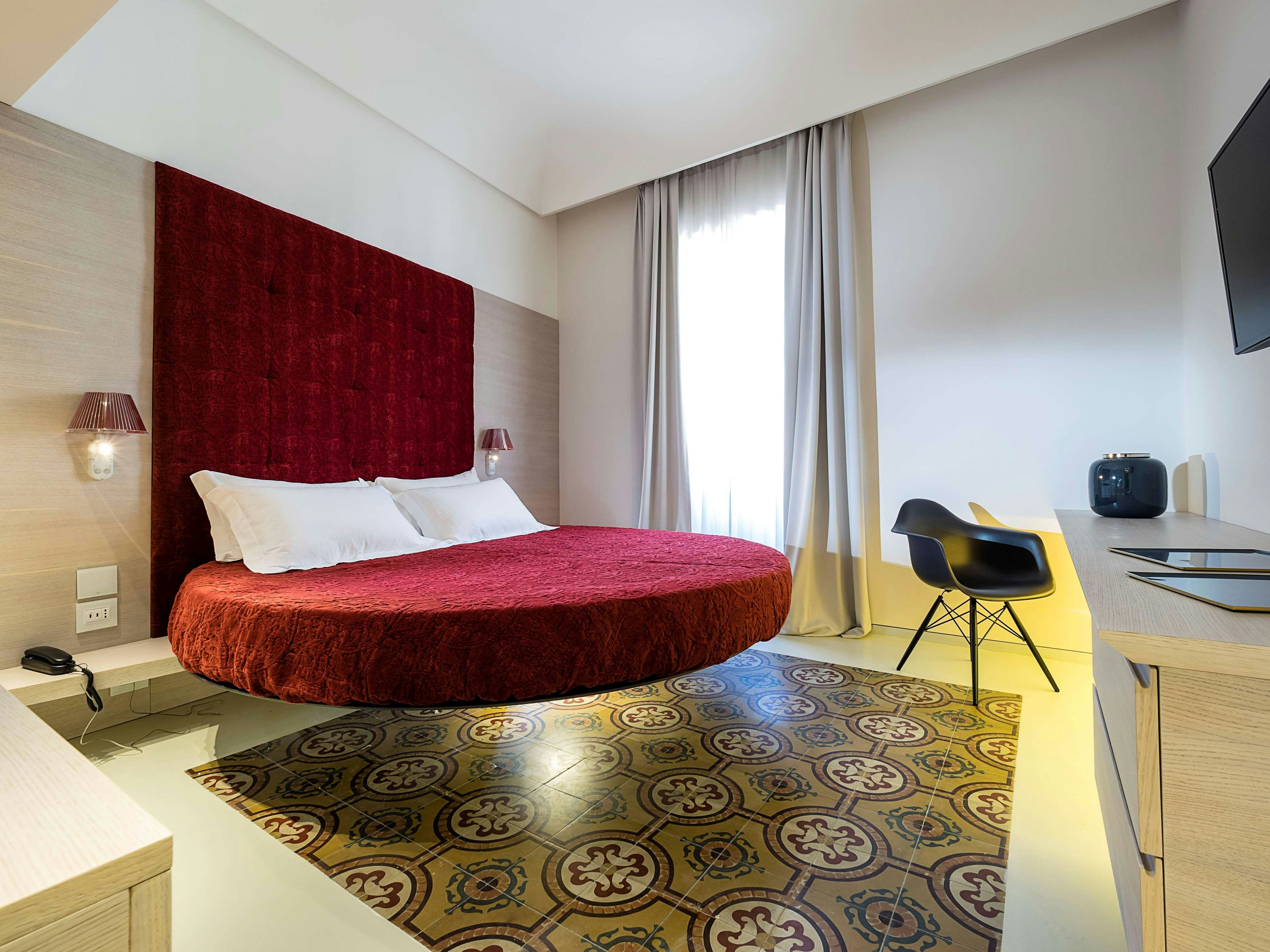 DUOMO SUITES & SPA 6/50